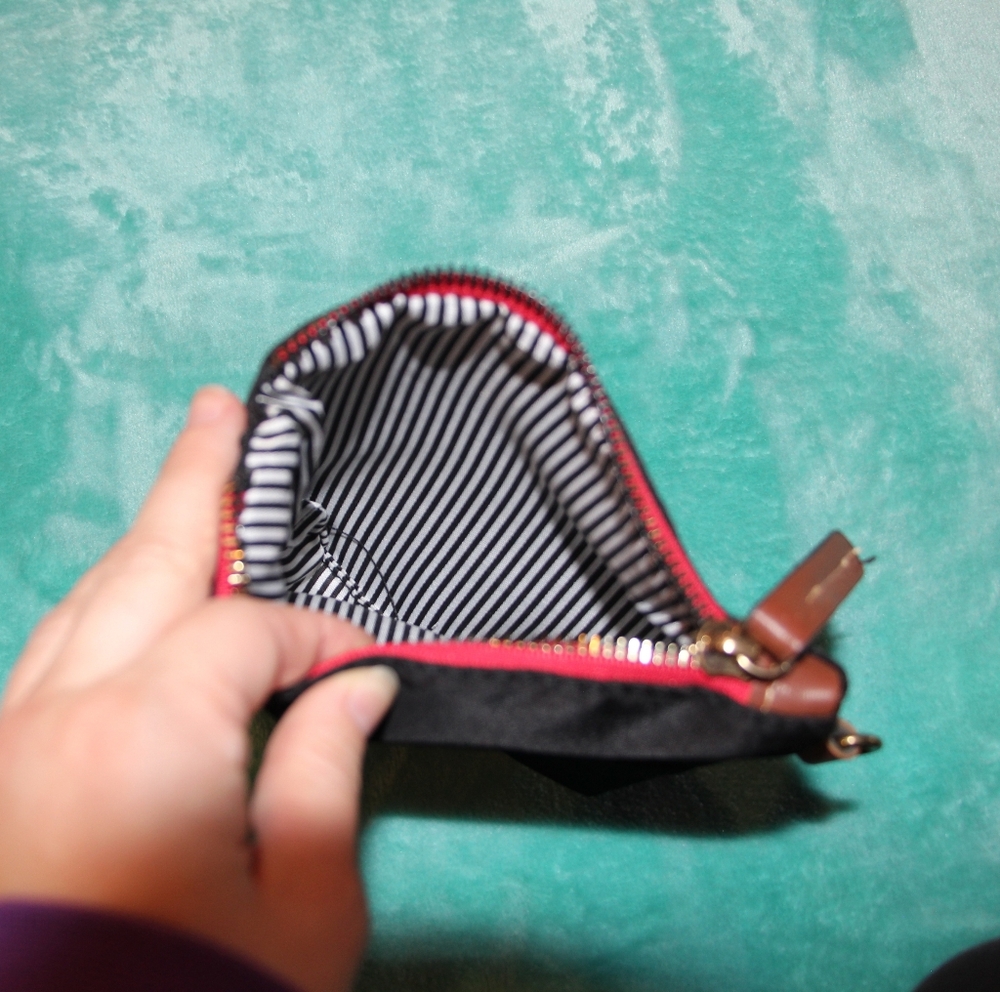 Coin purse - Picture 3 of 3